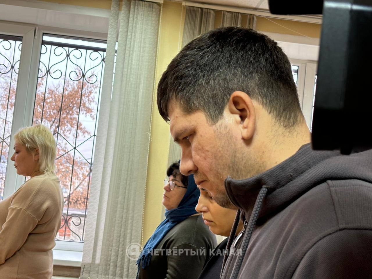 2 года 6 месяцев принудительных работ – такой приговор вынесли водителю, который насмерть сбил 4-летнюю девочку