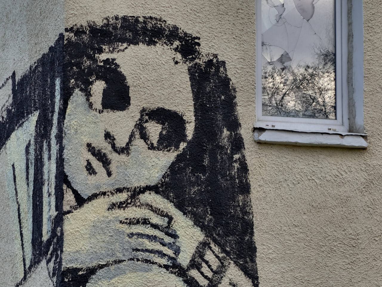 На Уралмаше поселилась грустная «Алёнушка» На Уралмаше поселилась грустная «Алёнушка»