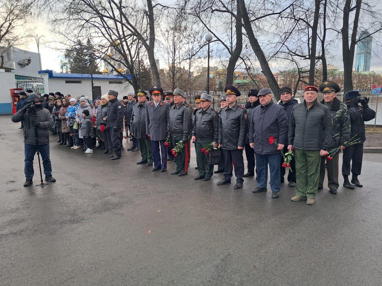 Памяти павших солдат правопорядка МВД Памяти павших солдат правопорядка МВД