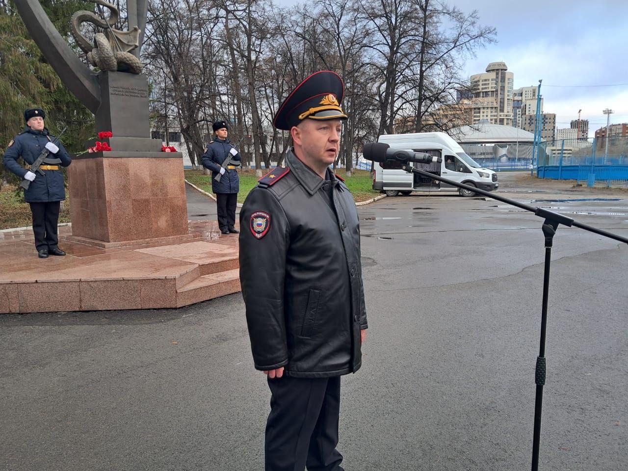 Памяти павших солдат правопорядка МВД Памяти павших солдат правопорядка МВД