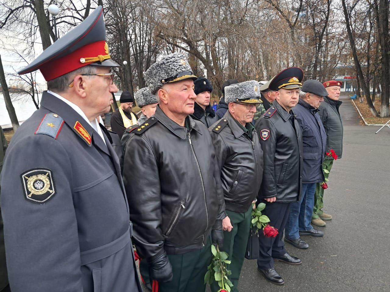 Памяти павших солдат правопорядка МВД Памяти павших солдат правопорядка МВД