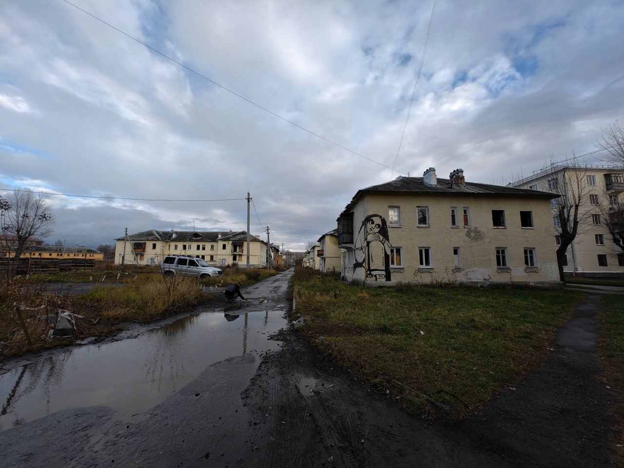 На Уралмаше поселилась грустная «Алёнушка» На Уралмаше поселилась грустная «Алёнушка»