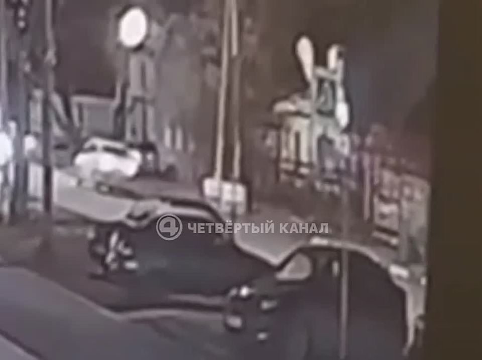 Водитель «Газели» сбил подростка и скрылся с места ДТП в Екатеринбурге