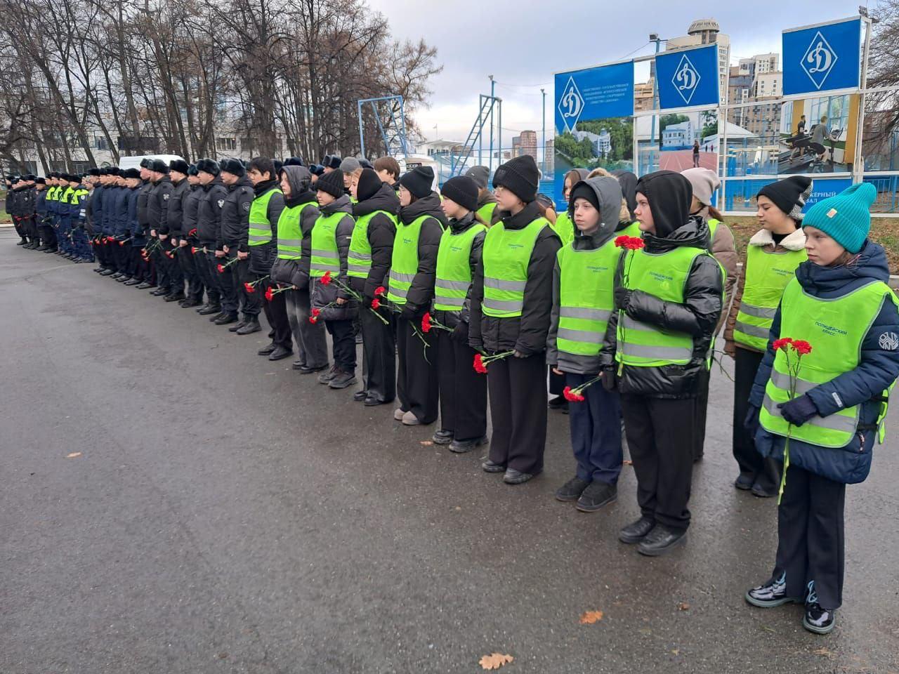 Памяти павших солдат правопорядка МВД Памяти павших солдат правопорядка МВД