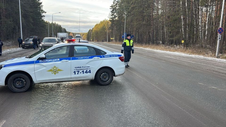 На трассе Екатеринбург-Реж-Алапаевск ввели ограничения из-за снежного наката