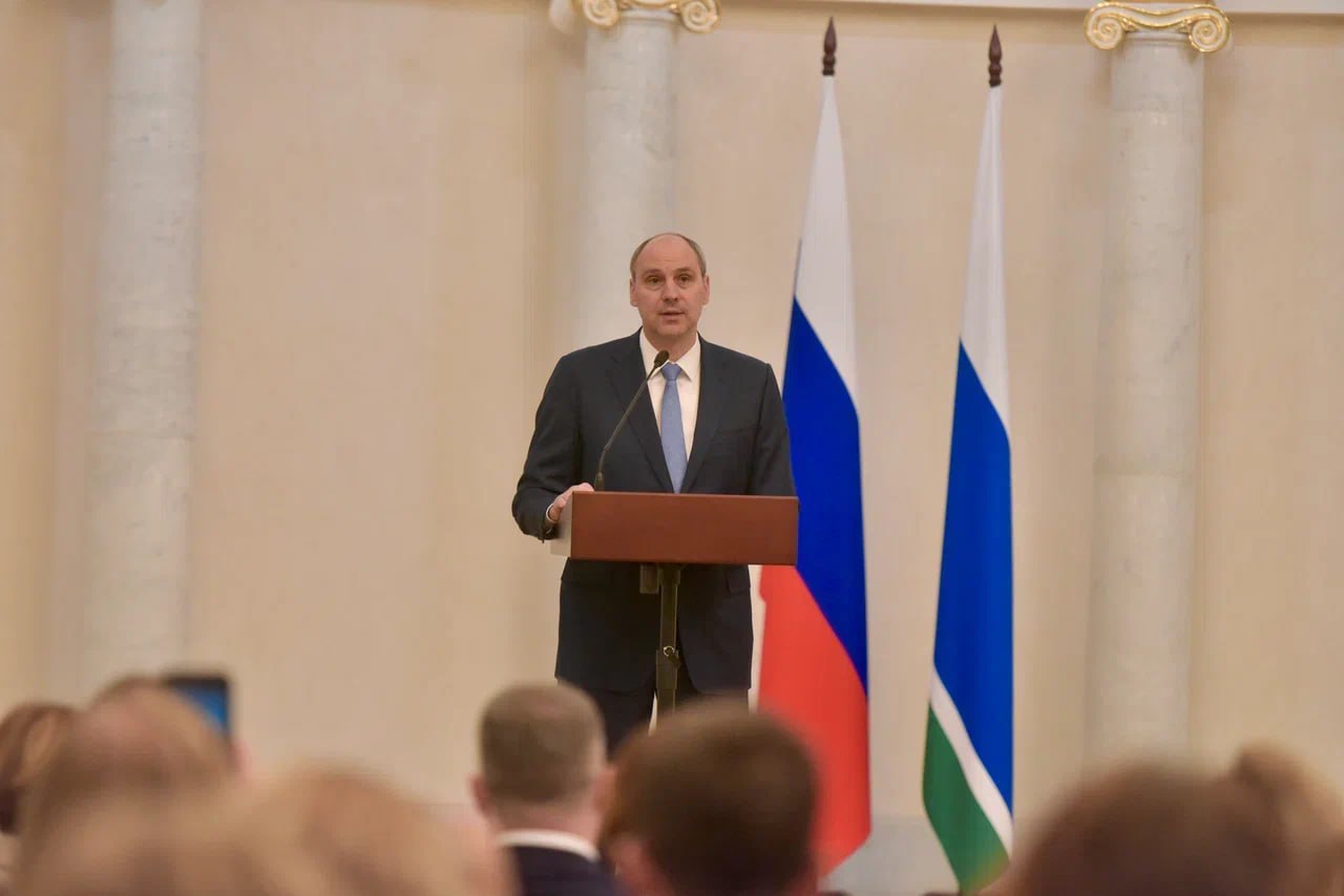 Лидеры социальных изменений: Денис Паслер наградил победителей и призеров регионального этапа премии #МыВместе