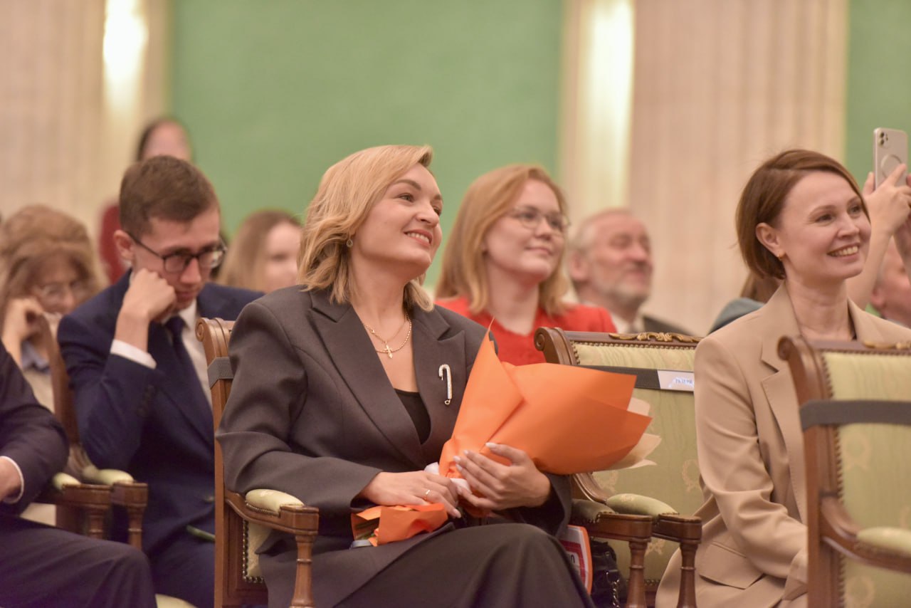 Губернатор Свердловской области Денис Паслер наградил победителей и призеров регионального этапа Международной премии #МыВместе Губернатор Свердловской области Денис Паслер наградил победителей и призеров регионального этапа Международной премии #МыВместе