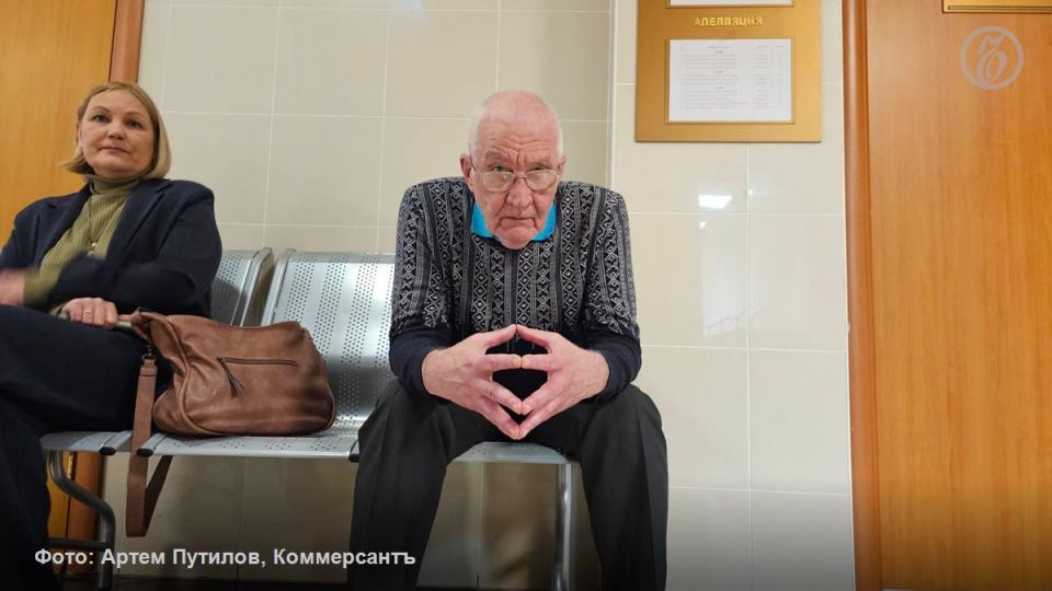 Центральный окружной военный суд направил на принудительное лечение Андрея Фогеля (признан экстремистом и террористом), которого ранее обвиняли в подготовке организации террористического сообщества и участии в нем