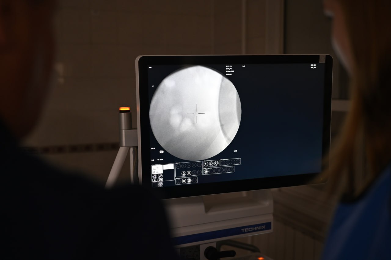 Около 2 тысяч единиц нового медицинского оборудования поступит в больницы региона до конца года