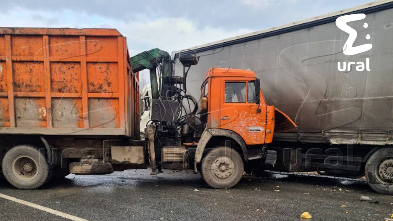 Трассу М-5 закрыли в обе стороны между Златоустом и Миассом Трассу М-5 закрыли в обе стороны между Златоустом и Миассом