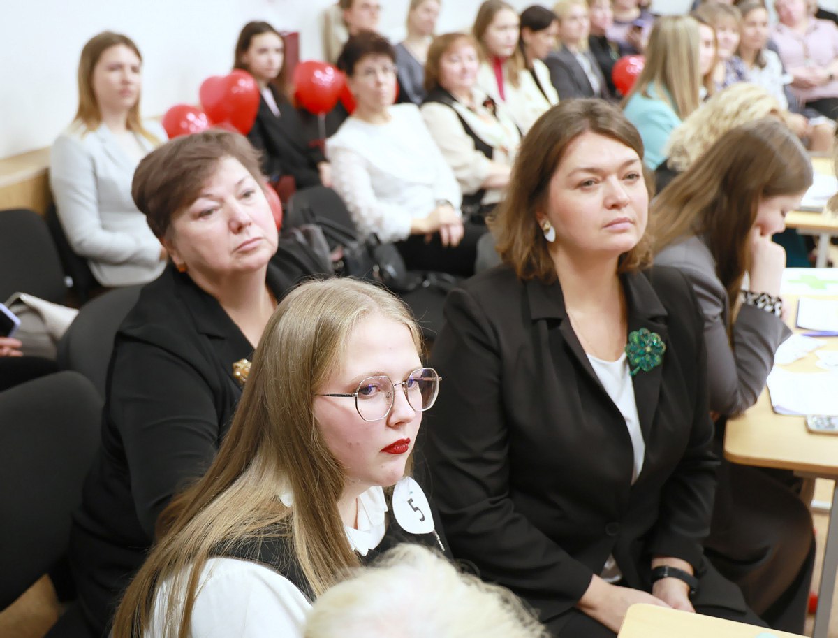 В Нижнем Тагиле назвали имя лучшего молодого учителя! В Нижнем Тагиле назвали имя лучшего молодого учителя!