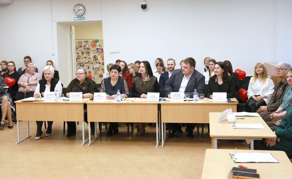 В Нижнем Тагиле назвали имя лучшего молодого учителя!