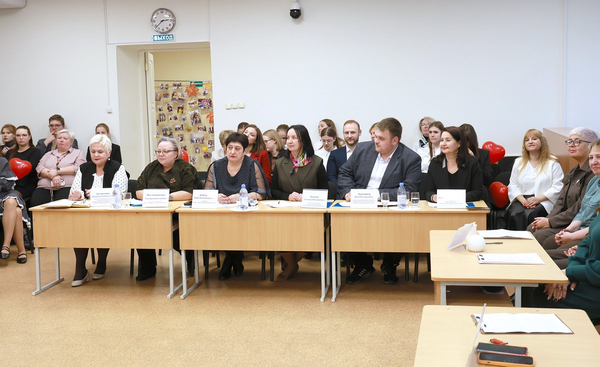 В Нижнем Тагиле назвали имя лучшего молодого учителя!