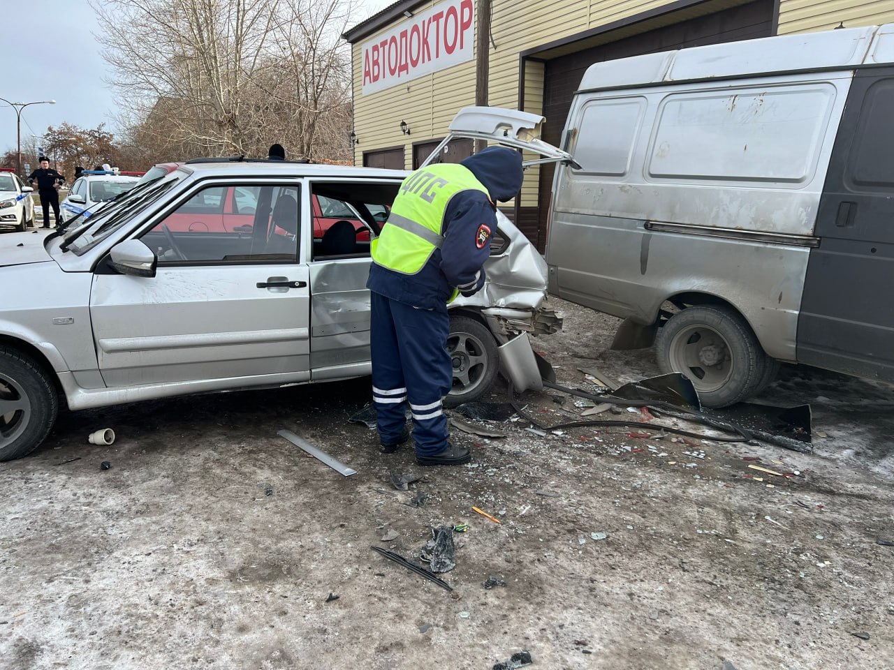 Вот оно, воплощение беспечности за рулем! Вот оно, воплощение беспечности за рулем!