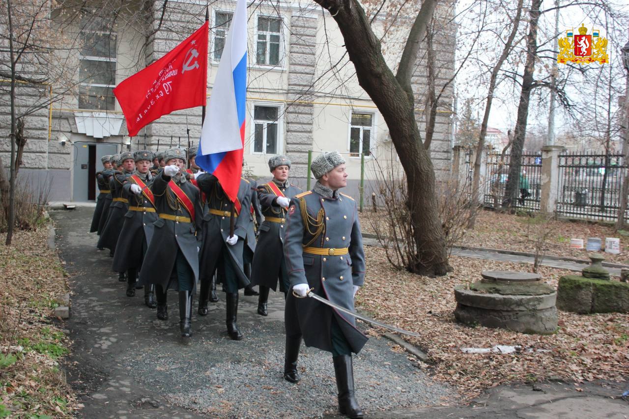 Участница Великой Отечественной войны Фаня Гуревич из Екатеринбурга отмечает свой 100-летний юбилей Участница Великой Отечественной войны Фаня Гуревич из Екатеринбурга отмечает свой 100-летний юбилей