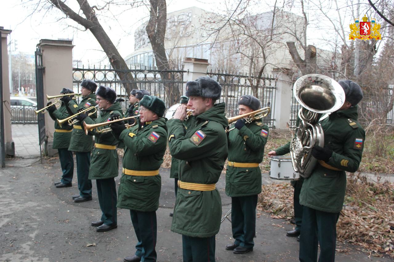 Участница Великой Отечественной войны Фаня Гуревич из Екатеринбурга отмечает свой 100-летний юбилей Участница Великой Отечественной войны Фаня Гуревич из Екатеринбурга отмечает свой 100-летний юбилей