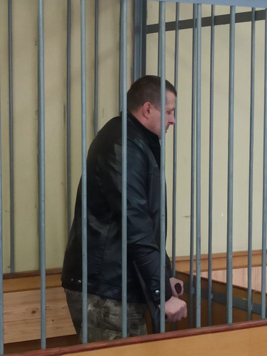 Суд взял под стражу мужчину, пытавшегося провезти оружие на территорию свердловской колонии