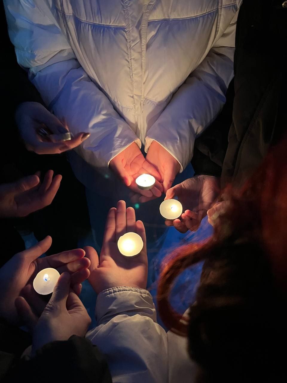 Массовые акции памяти жертв ДТП охватили города и районы Свердловской области Массовые акции памяти жертв ДТП охватили города и районы Свердловской области