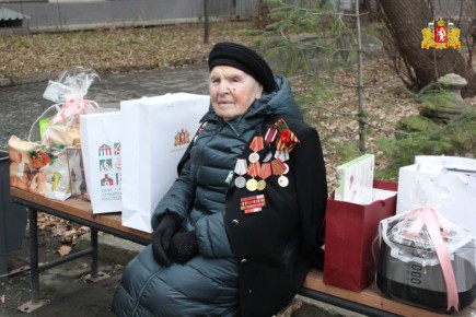 100-летний юбилей отметила участница Великой Отечественной войны Фаня Гуревич из Екатеринбурга