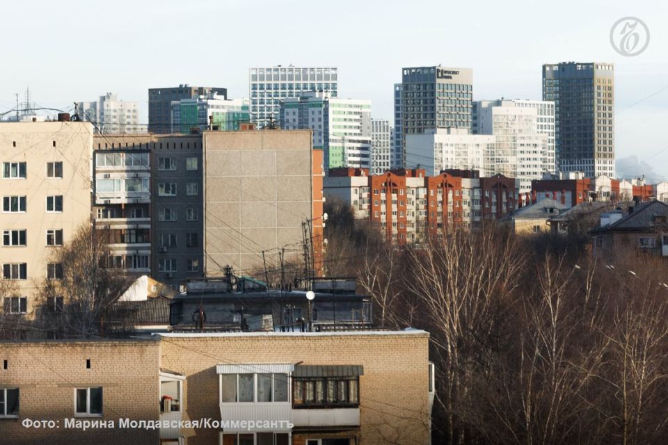 Прошедшее воскресенье в Екатеринбурге стало самым теплым 16 ноября как минимум за последние 145 лет — среднесуточная температура составила +4°, что на 9° выше нормы