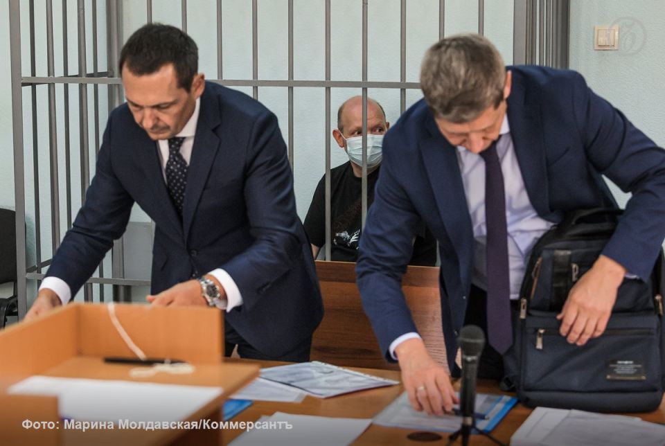 Ленинский райсуд Екатеринбурга оставил под арестом бывшего директора «ВСМПО-АВИСМА» Михаила Воеводина, обвиняемого в мошенничестве