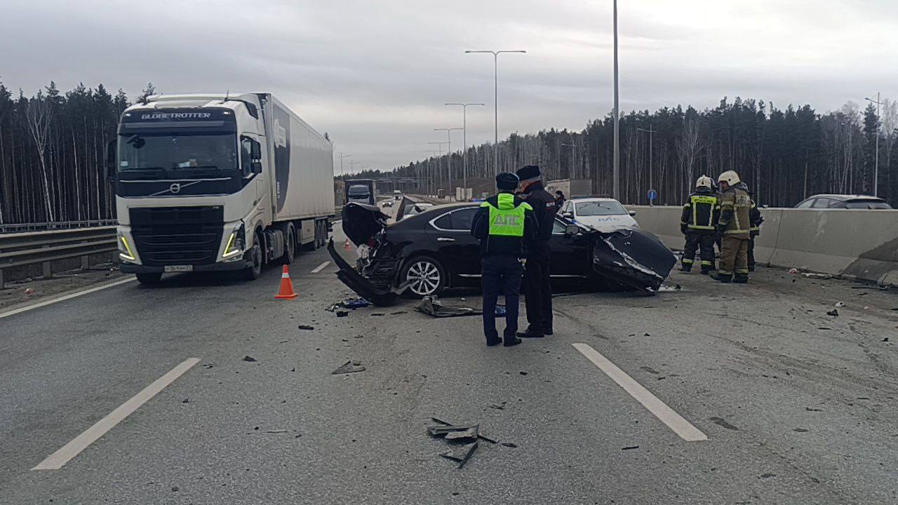 На ЕКАДе произошла смертельная авария На ЕКАДе произошла смертельная авария