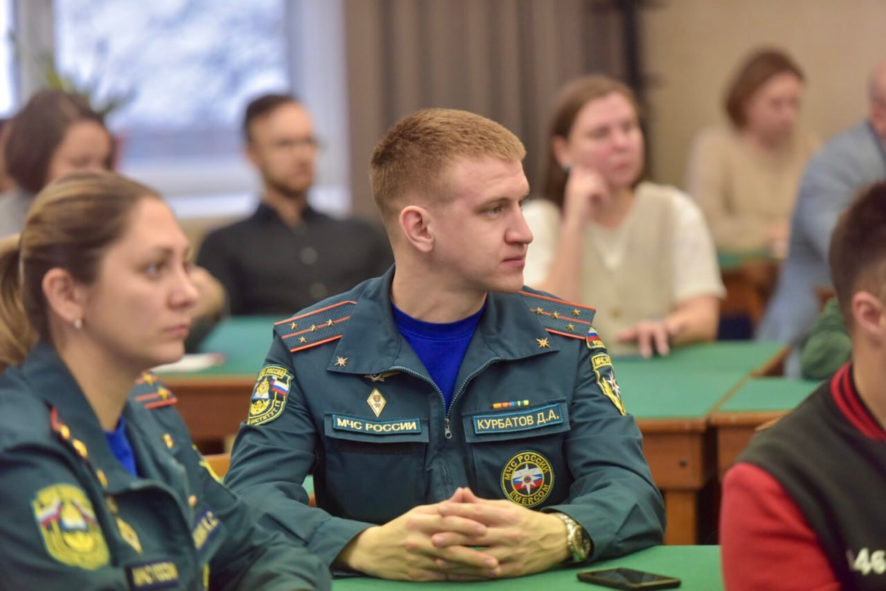 «Антивирус» для сознания: в УрФУ прошел интенсив для специалистов, работающих с молодежью «Антивирус» для сознания: в УрФУ прошел интенсив для специалистов, работающих с молодежью