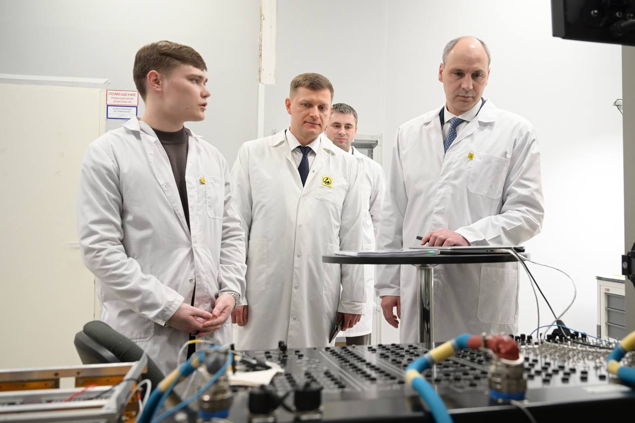 Денис Паслер: Уральские предприятия вносят достойный вклад в развитие отечественной авиации