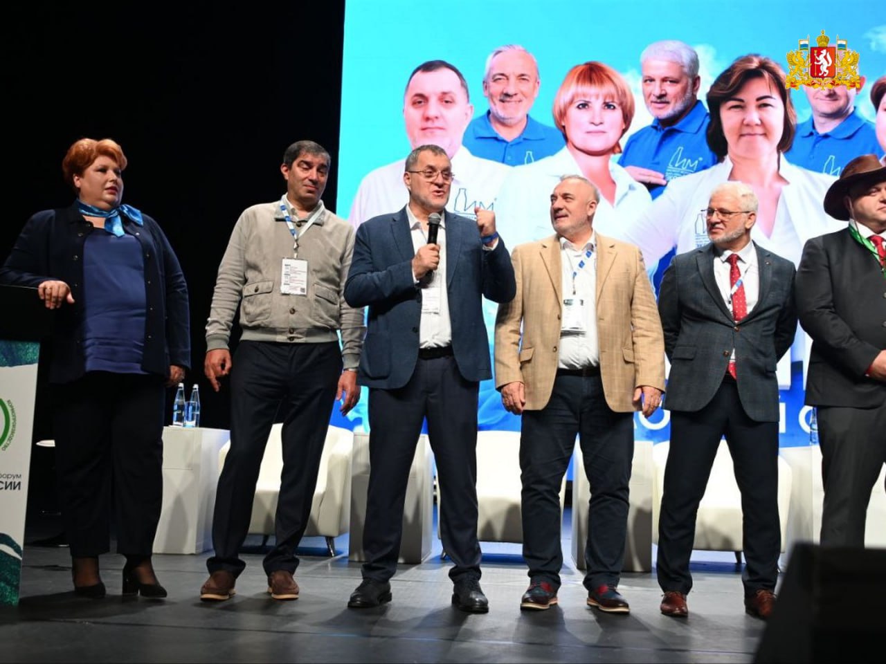 Свыше 1,5 тысячи представителей молочной отрасли из 68 регионов страны! В Екатеринбурге накануне стартовал VII Агропромышленный форум «Молоко России», он продлится до 21 ноября Свыше 1,5 тысячи представителей молочной отрасли из 68 регионов страны! В Екатеринбурге накануне стартовал VII Агропромышленный форум «Молоко России», он продлится до 21 ноября