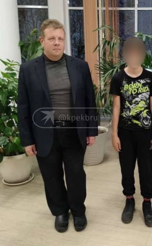 Бывшие ученики рассказали об учителе игры на балалайке, душившем детей