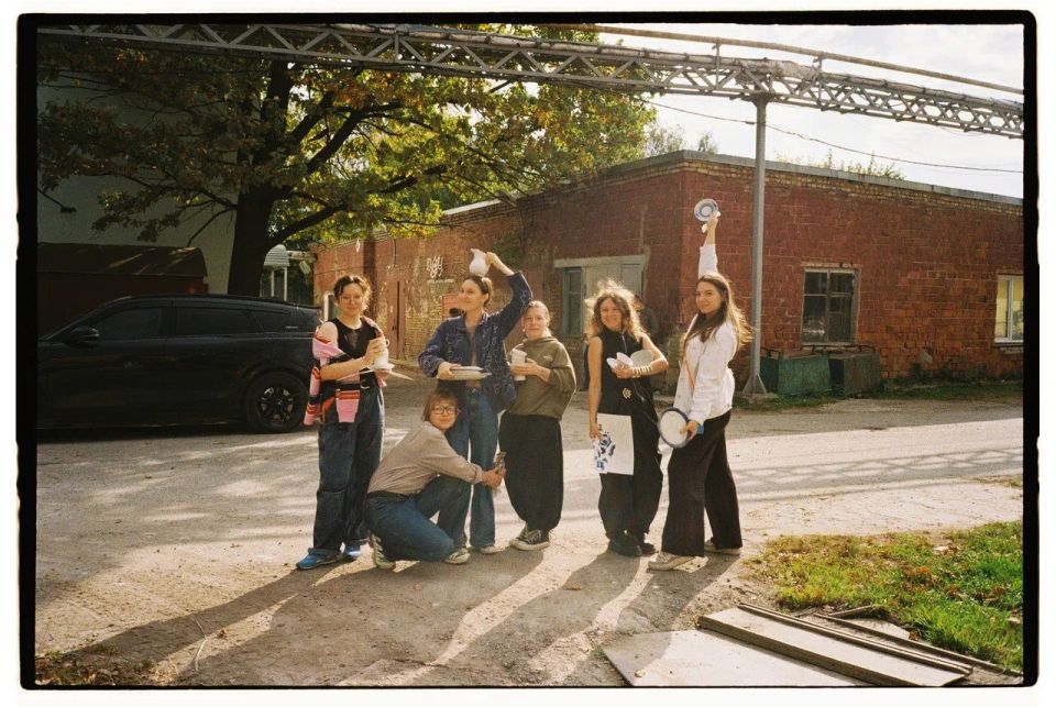 Четвертая творческая лаборатория проекта «Антихрупкость» прошла на Гжельском фарфоровом заводе в сентябре