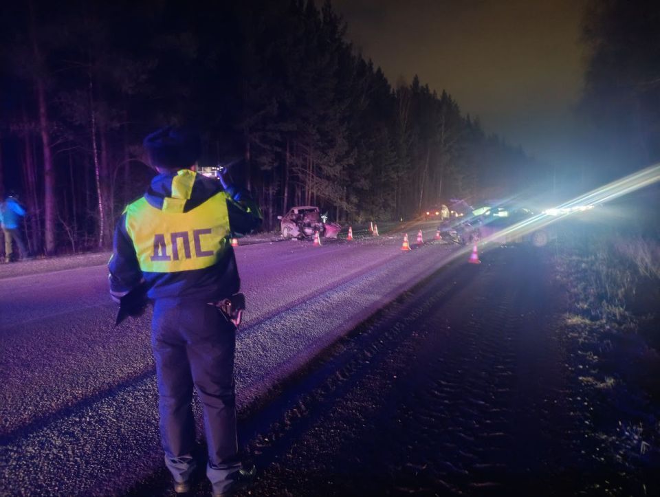 Госавтоинспекция информирует о временном ограничении движения на 8-м км Арамильского тракта в оба направления, связи с дорожно-транспортным происшествием