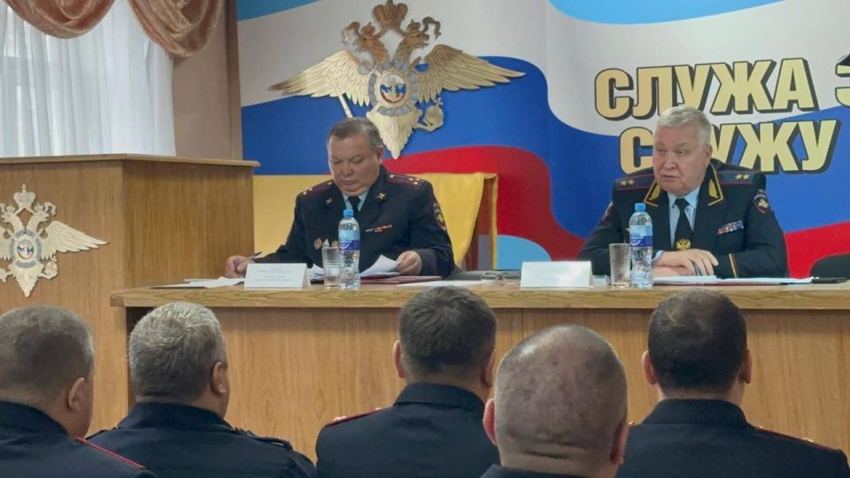 Генерал Мешков проверил боеготовность ОВД Первоуральска