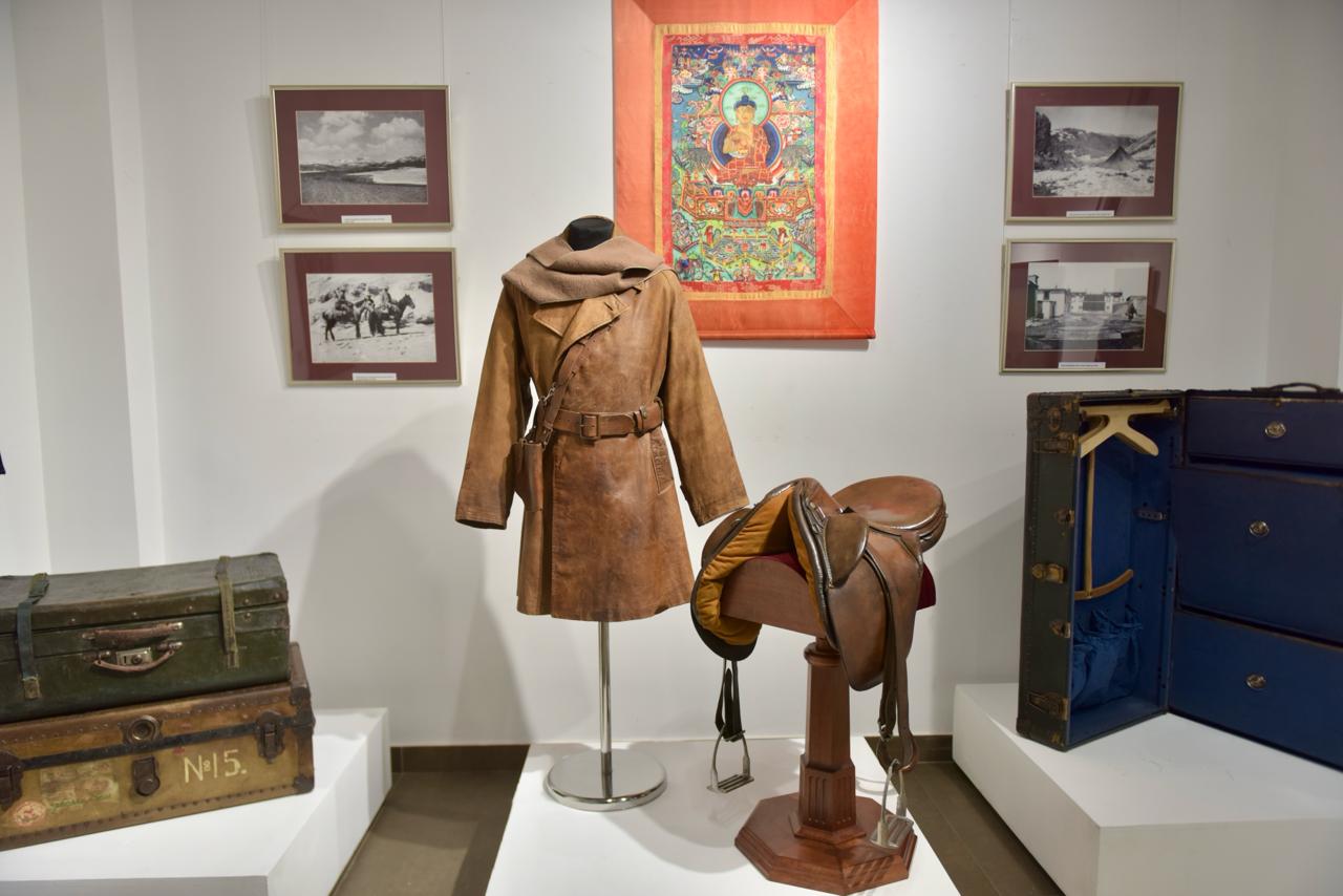 Международный центр искусств «Главный проспект» сегодня открыл три выставочных проекта, объединенных между собой именем и философией художника Николая Рериха Международный центр искусств «Главный проспект» сегодня открыл три выставочных проекта, объединенных между собой именем и философией художника Николая Рериха