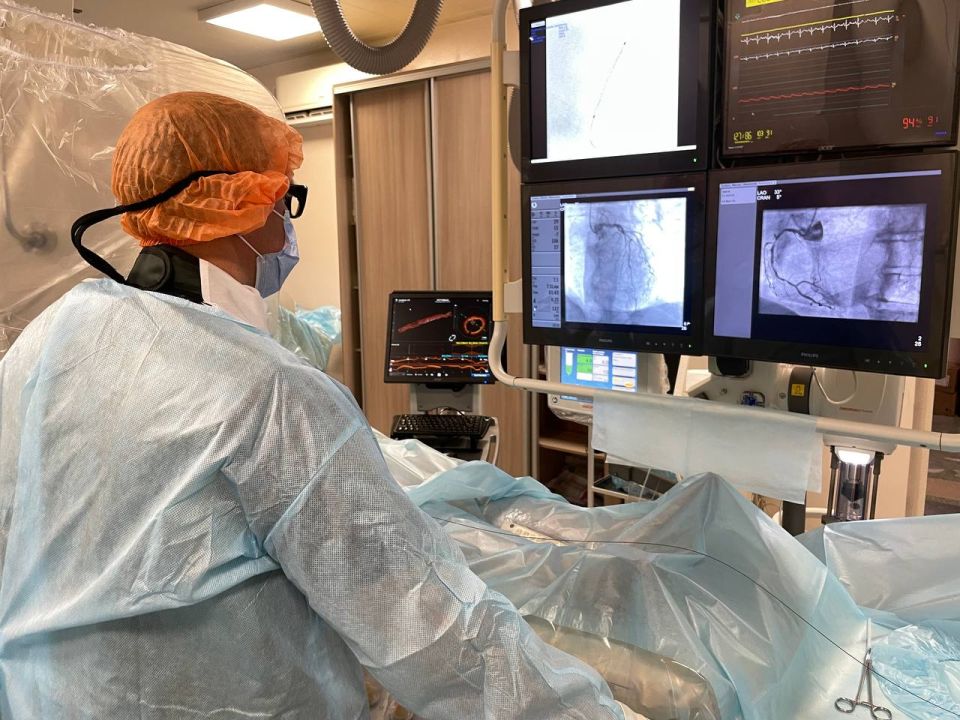 Денис Паслер: в «Новой больнице» для диагностики сердечно-сосудистых заболеваний в ежедневной практике начали использовать оптический томограф