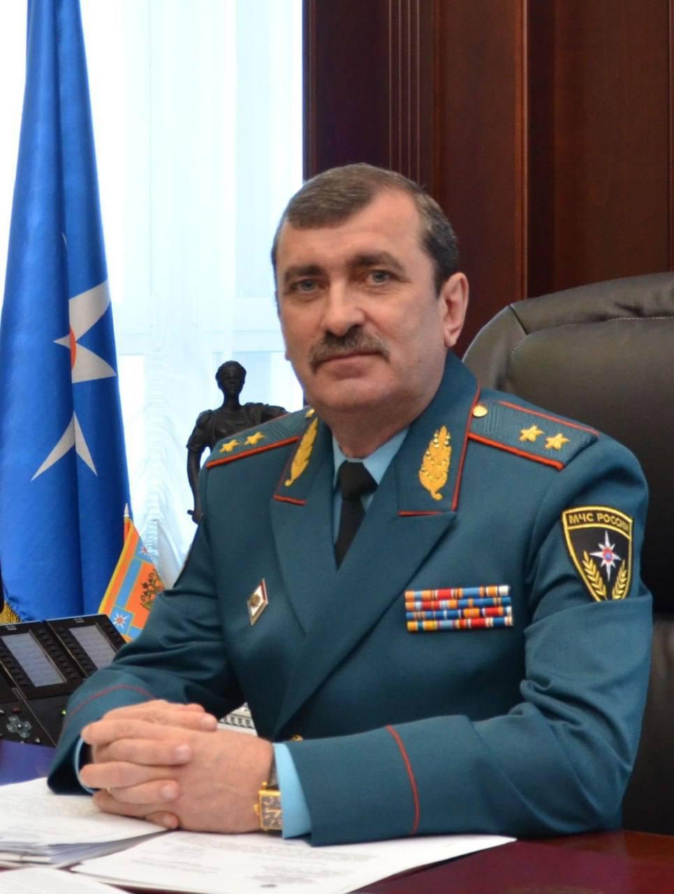 Поздравление начальника Главного управления МЧС России по Свердловской области Виктора Теряева с Днем психолога