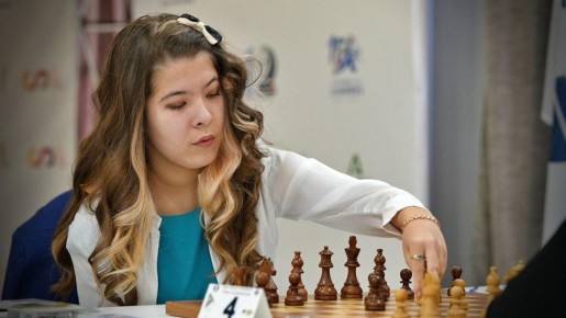 Денис Паслер поздравил с победой на чемпионате мира женскую сборную России по шахматам