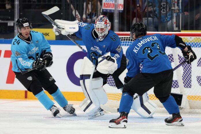 Континентальная хоккейная лига запустила голосование болельщиков по выбору игроков в команды на Матч звезд КХЛ 2026, который состоится в Неделю звезд хоккея в Екатеринбурге 6–8 февраля