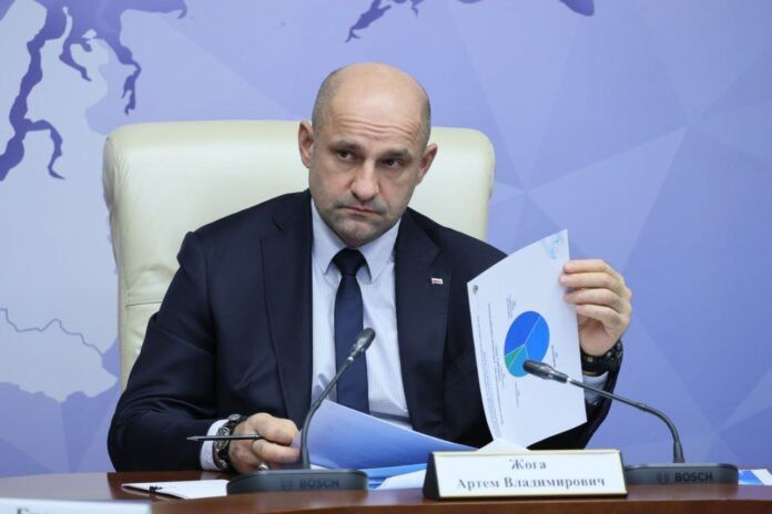 Полномочный представитель Президента России в УрФО Артем Жога провел заседание межведомственной рабочей группы по противодействию незаконным финансовым операциям