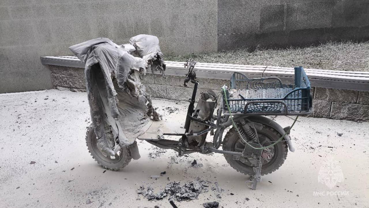 Электросамокат едва не спровоцировал пожар в спортивном комплексе