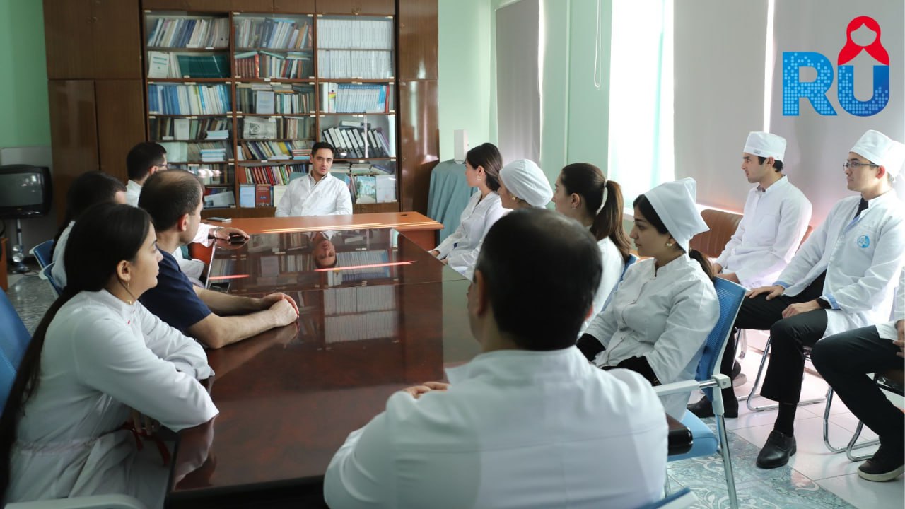 Российские врачи-волонтеры прибыли в Таджикистан с «Миссией Добро» Российские врачи-волонтеры прибыли в Таджикистан с «Миссией Добро»