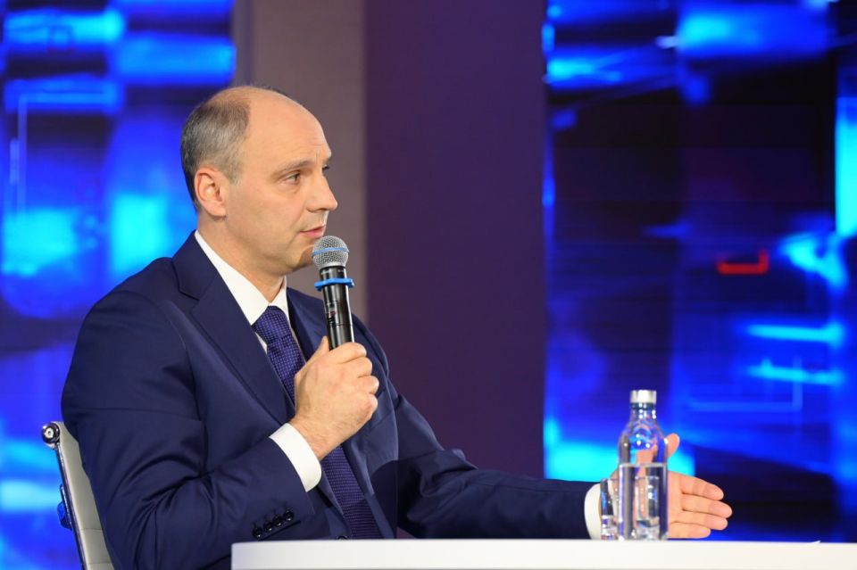 Денис Паслер напомнил, что проект «Формирования комфортной городской среды» активно поддерживается жителями Свердловской области