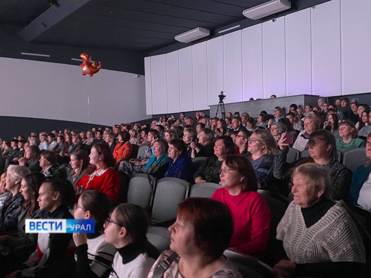 В Свердловской области выбрали "Семью года" В Свердловской области выбрали "Семью года"