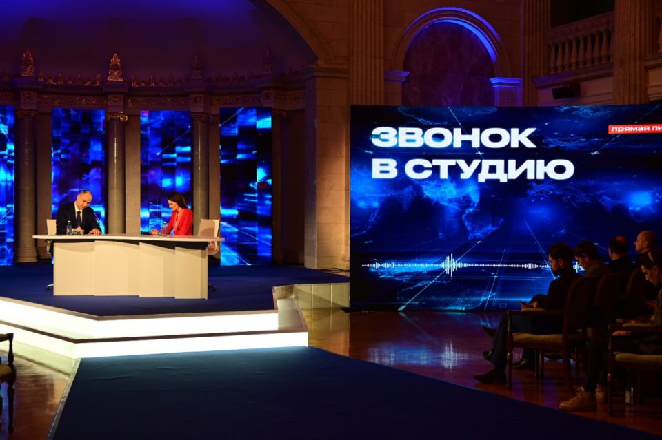 Денис Паслер опроверг слухи о полном запрете продажи алкоголя и вейпов в Свердловской области