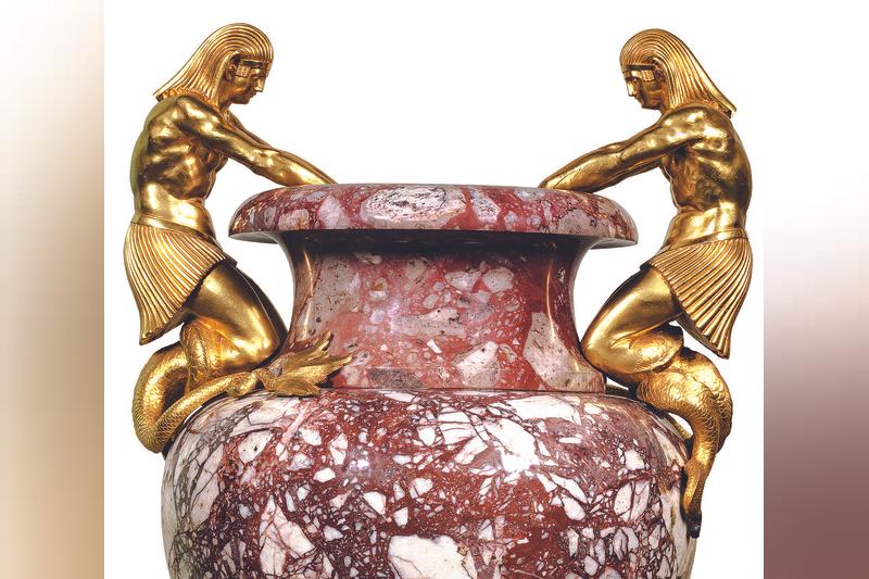 Сразу две выставки к 300-летию уральского камнерезного искусства представит музей ИЗО Екатеринбурга Сразу две выставки к 300-летию уральского камнерезного искусства представит музей ИЗО Екатеринбурга