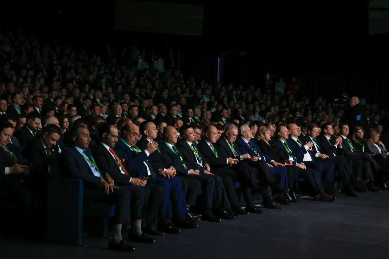 Алексей Орлов: Что для вас современный город? Именно с такого вопроса ведущего началась главная стратегическая сессия форума «Города России» Алексей Орлов: Что для вас современный город? Именно с такого вопроса ведущего началась главная стратегическая сессия форума «Города России»