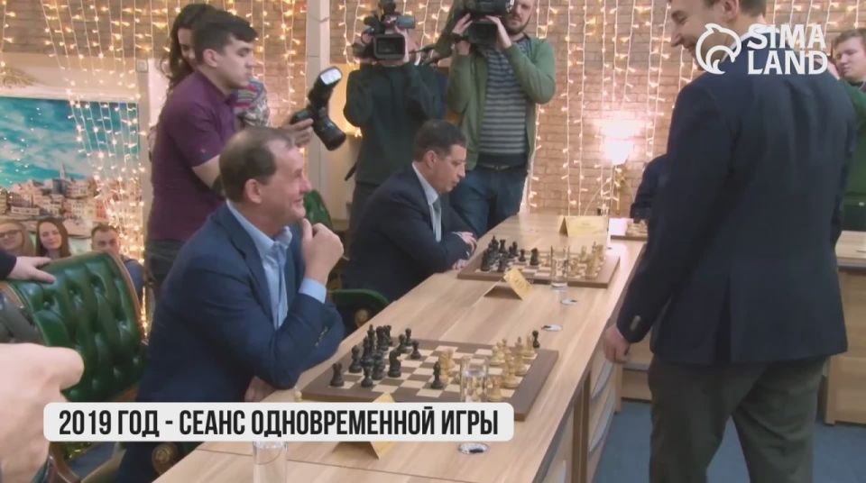 Сегодня гостем компании «Сима-ленд» стала чемпионка мира по шахматам среди женских команд - Лея Гарифуллина!