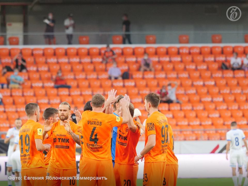 Губернатор Свердловской области Денис Паслер раскрыл причины продажи 50% акций екатеринбургского футбольного клуба «Урал»