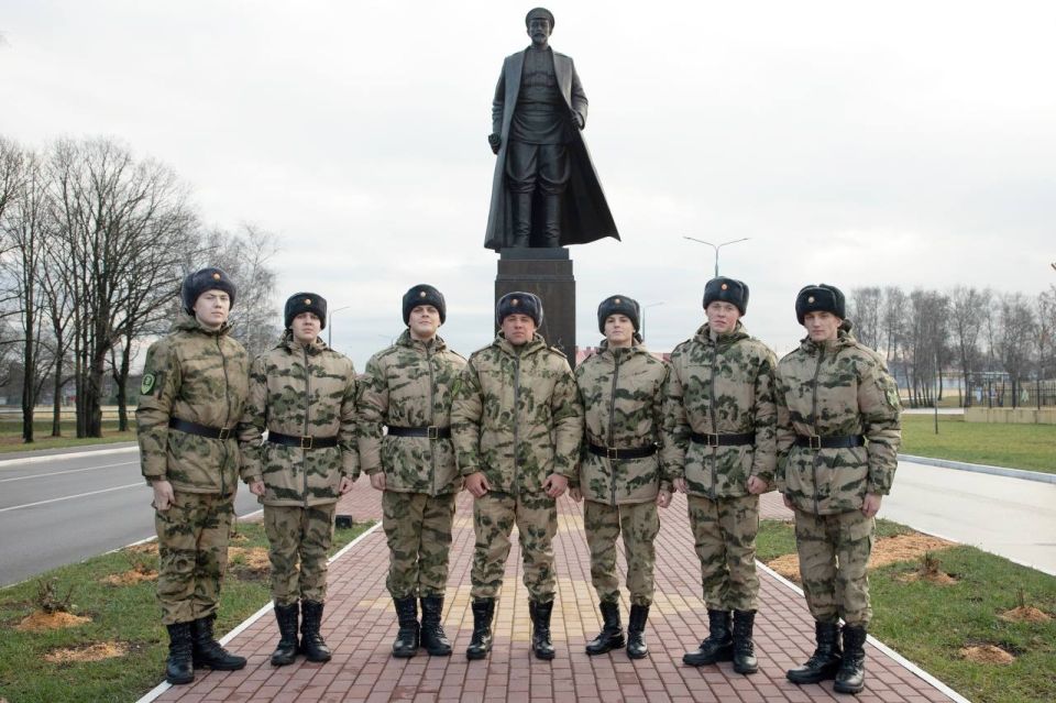 Рэпер MACAN начал службу в дивизии имени Дзержинского