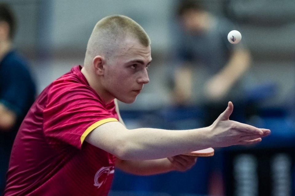«Есть куда стремиться»: свердловчанин Арсений Лопин стал победителем Кубка Захарова по настольному теннису